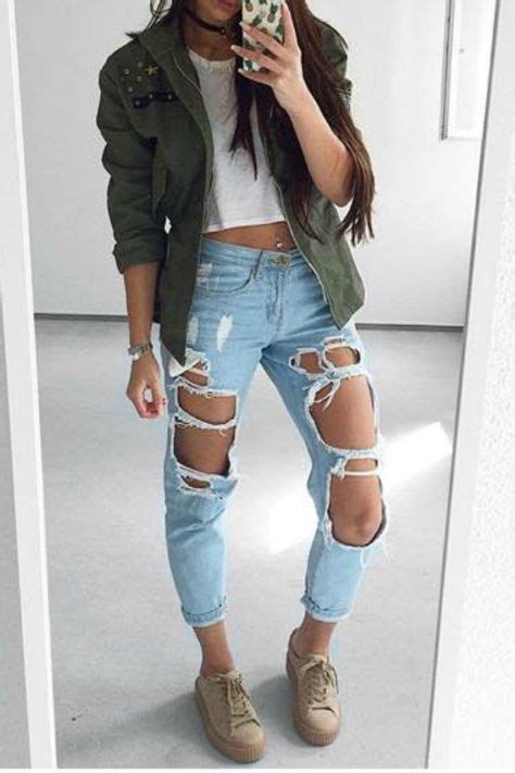 Crop Top And Ripped Jeans With Puma Sneakers Outfits For Teens
