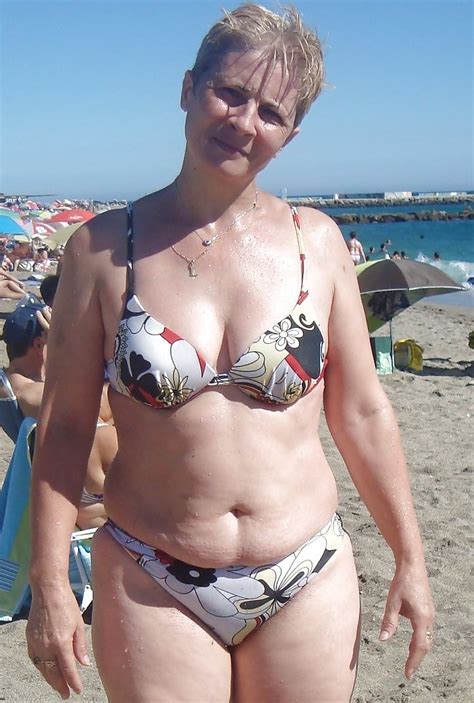 Swimsuit Bikini Bra Bbw Mature Dressed Teen Big Tits 70