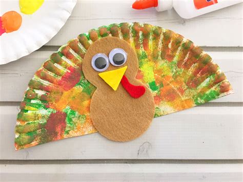easy preschool crafts  thanksgiving teaching treasure