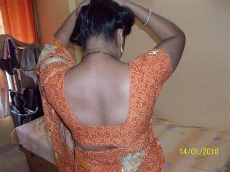 Hot And Sexy Desi Indian Aunty In Saree Panty Pussy Show