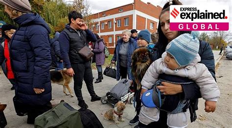 kherson  evacuated   city    prize   russia