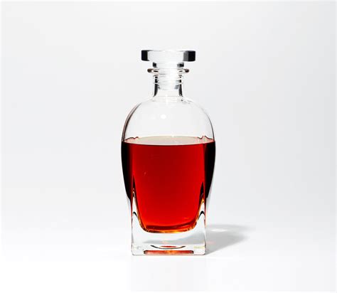 Modern Crystal Glass Whiskey And Spirit Decanter Set Snowe