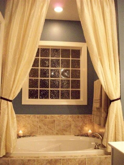 love  idea  putting curtains  tub bathroom