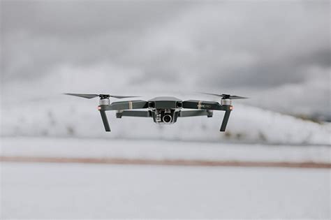 army abruptly stops  dji drones due  cyber vulnerabilities digital photography review