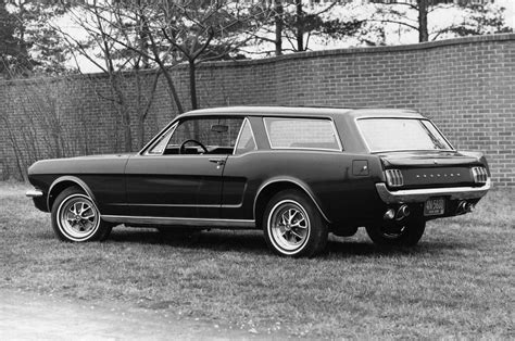 ford mustang station wagon     italy