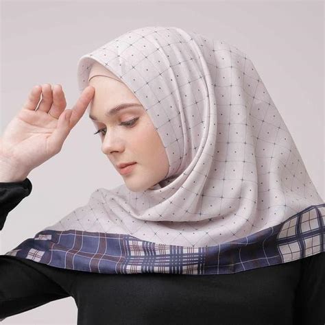 jilbab zoya segi empat motif voal motif