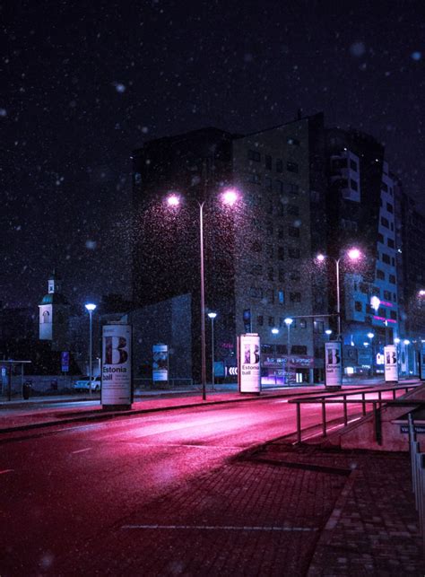 street lights turned   buildings  night nohatcc