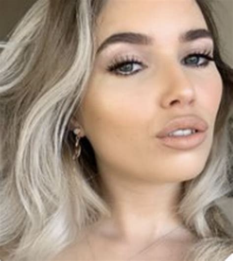 hollyoaks owen warner ‘is dating celebrity makeup artist lana jenkins