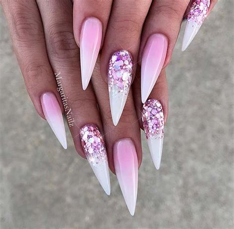23 Pretty Glitter Ombre Nails That Go With Everything Stayglam
