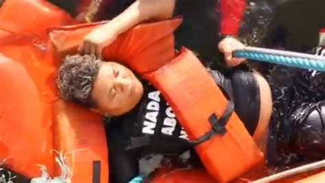 vídeo mostra resgate de mulher que caiu da ponte rio
