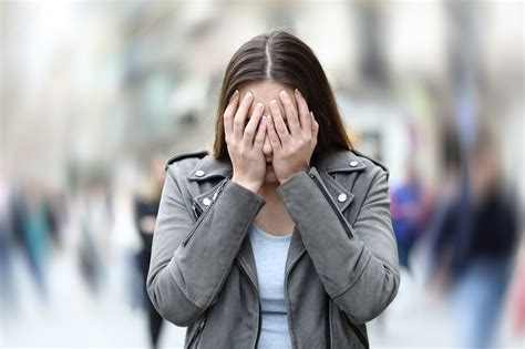 panic disorder definition  symptoms  treatments psychotreat