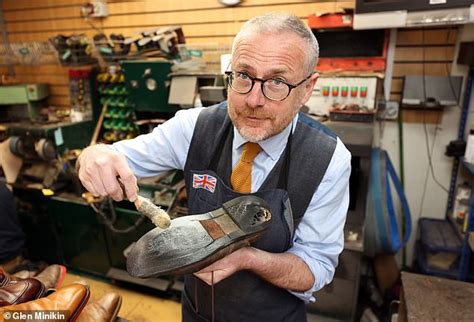 fix   shoes top cobbler reveals  trade secrets