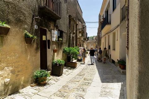 erice sicily  picturesque gem  western sicily