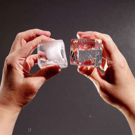 clear ice cubes  cocktails taste  heres