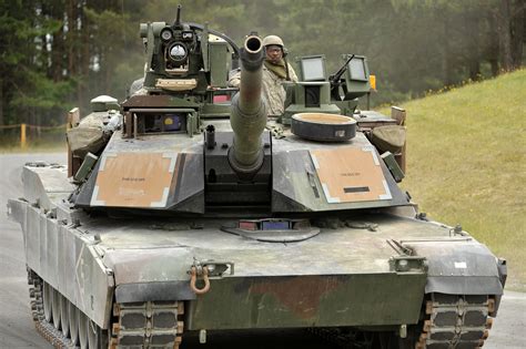 meet  armys   abrams tank     planet  national interest