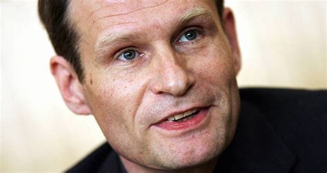 armin meiwes placed an ad to eat someone — and someone said yes