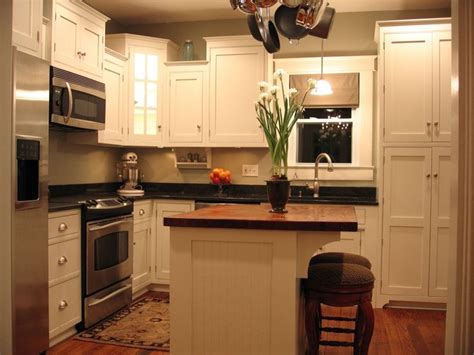 small  shaped kitchen remodel ideas small kitchen pantry ideas check   httpw
