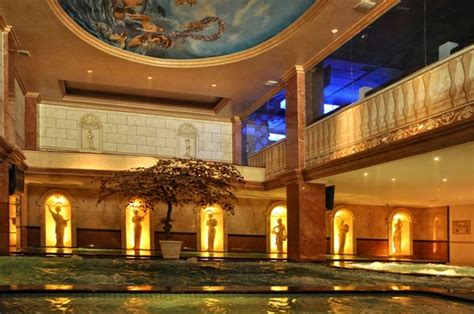 golden hands spa hotel  lounge pluit jakartabars nightlife