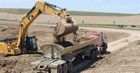 highway construction projects    aware   summer