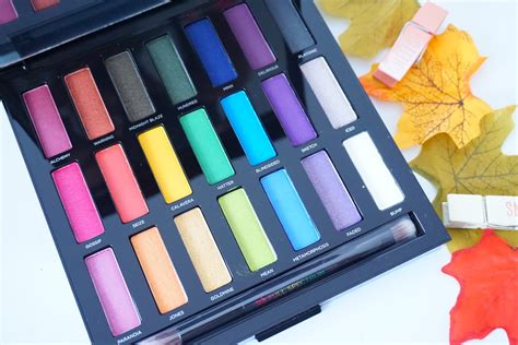 urban decay full spectrum eyeshadow palette review swatches beauty breaks