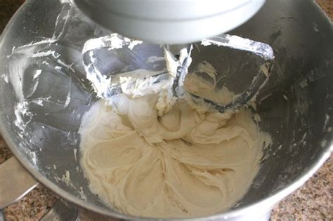 quick  easy buttercream frosting ehow