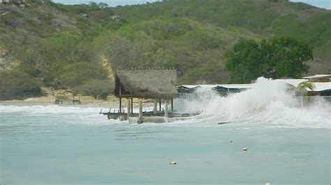 hurricane matthew destroying beaches  curacao storm  youtube