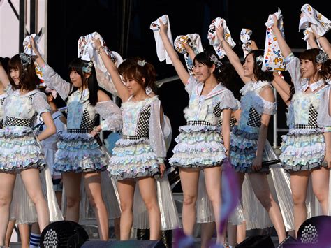 akb48 attack man jailed for slashing teenage members of