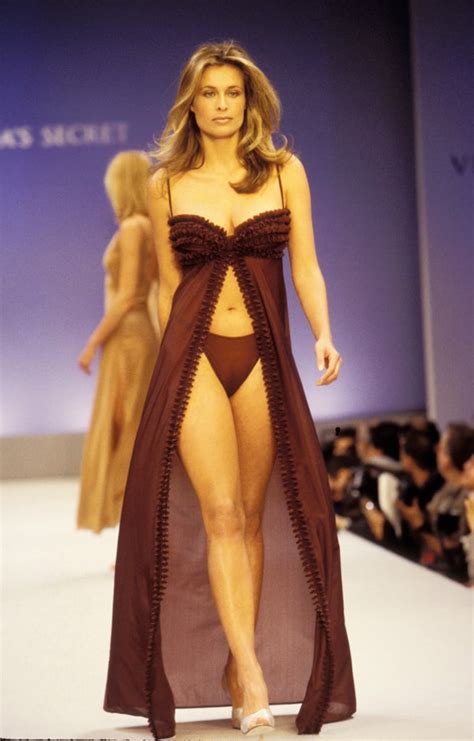 Frederique Van Der Wal Famous 80s Models Popsugar Fashion Photo 16