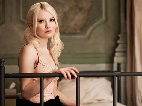 emily browning in sucker punch wallpapers hd wallpapers