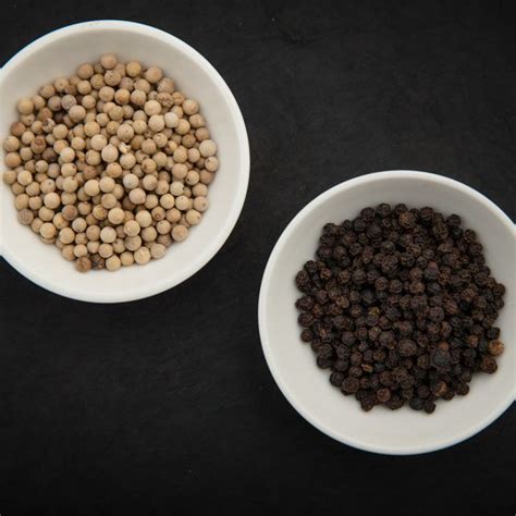 White Pepper Vs Black Pepper — Differences Between White And Black Pepper