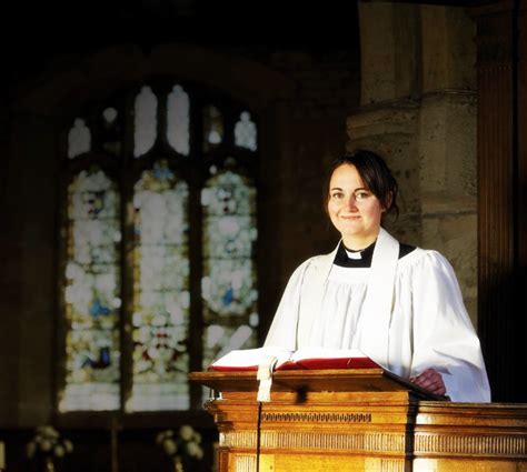 church  england votes   female bishops