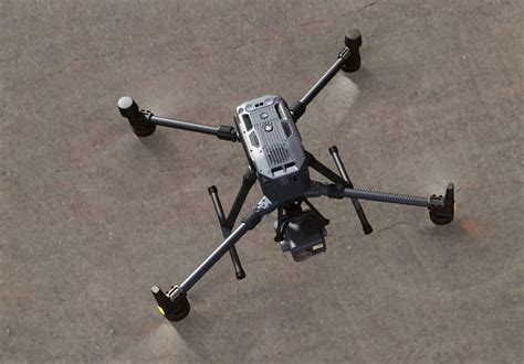 dji matrice  drone offers   hour  flight slashgear