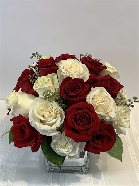 red  white roses  san francisco ca fillmore florist san