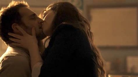 kat dennings hot kissing and sex scene from daydream nation movie scandal planet
