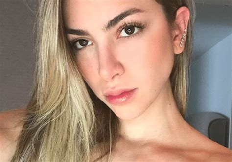 anllela sagra and her new hot workout video has instagram buzzing