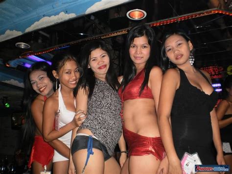sexy filipina bar girls in angeles city philippines 2011
