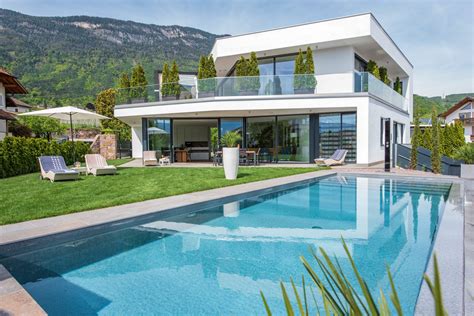 haus villa mit pool collection rescuer dekor