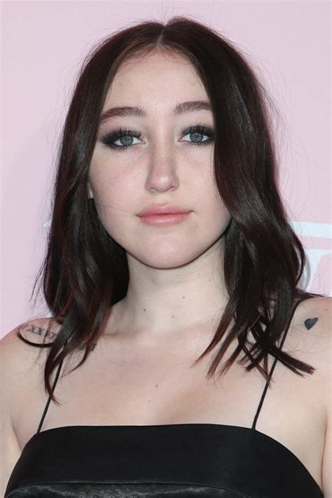 noah cyrus hairstyles and hair colors steal her style