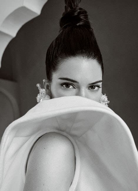 Kendall Jenner Is Vogue India S 10th Anniversary Cover Girl Instead Of