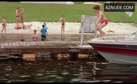 Elizabeth Banks Bikini Scene In Wet Hot American Summer