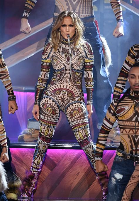 Jennifer Lopez Performs On The 2015 American Music Awards