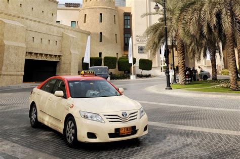 dubai taxis    board cameras  warn  sleepy drivers arabianbusiness