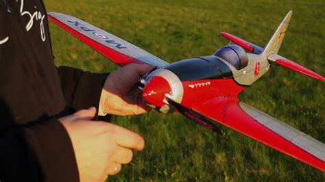 Multiplex Dogfighter with prop. spinner from Cularis - YouTube
