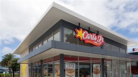Carl’s Jr ’s Marketing Plan Pitch Burgers Not Sex The New York Times