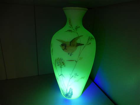 uranium glass vase collectors weekly