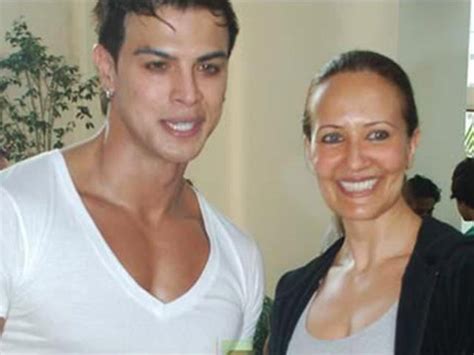 sahil khan lashes out against ayesha shroff in the call