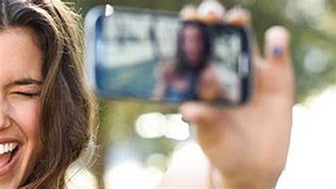 ¿selfies Para Validar Las Compras Online Amazon Se Lo Piensa