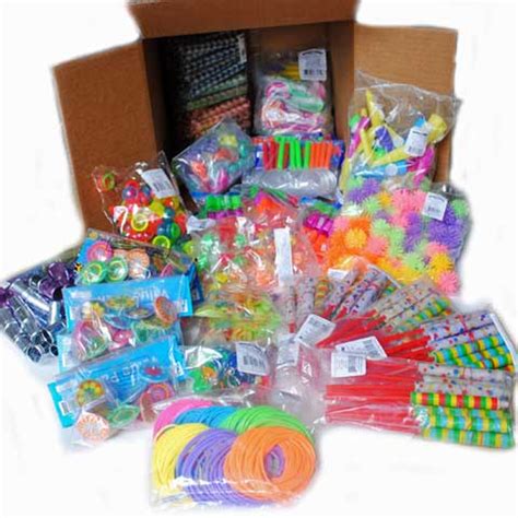 bulk small toys cheap great  treasure boxes carnivals  prizes