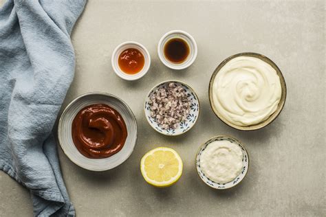 Homemade Russian Dressing Recipe With Sriracha Sauce