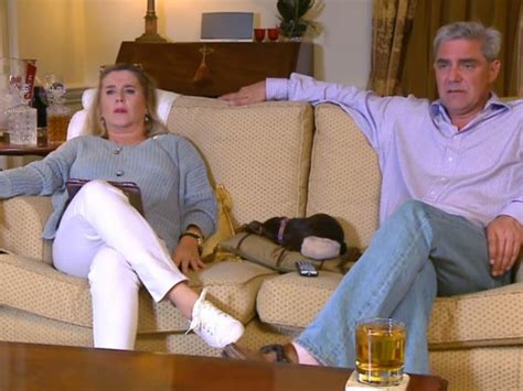 Gogglebox Stars Rent Out Kent Mansion For 60 Guest Masked Orgy